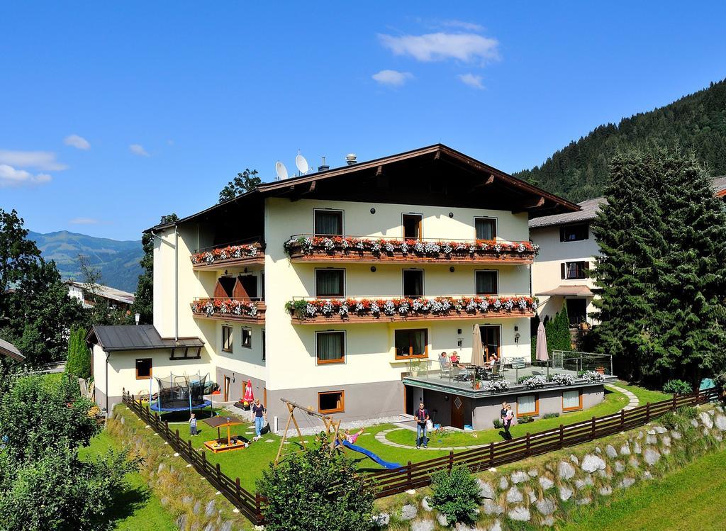 Hotel Panorama Kaprun Exterior foto